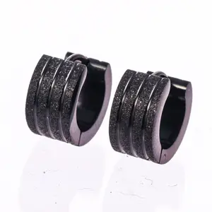 De moda de aro de plata chapado en oro de acero inoxidable negro mate aro aretes de joyería de china EKE130