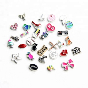 Accesorios de Aleación Mixta Personalizados al por Mayor, Dijes Flotantes Pequeños y Lindos, Dijes para Medallones Flotantes, Adecuados para Colgantes de Caja de Fotos - Product Image 5