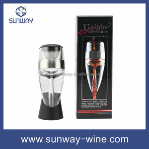 Luxe cadeau set acrylique vin decanter / aérateur de vin - Product Image 1