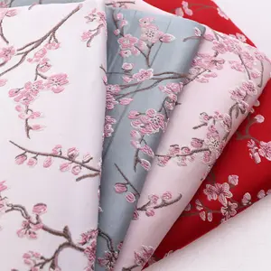 ผ้าปักลายดอกไม้ GG030คลาสสิกผ้าหนาแจ็คการ์ดสีแดงเข้มผ้าหุ้มเบาะผ้าม่านโดยกระเป๋าหลา3D 60ถัก