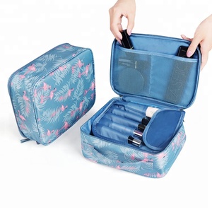 Estuche Organizador <span class=keywords><strong>de</strong></span> <span class=keywords><strong>Maquillaje</strong></span> <span class=keywords><strong>de</strong></span> Viaje Personalizado <span class=keywords><strong>de</strong></span> Poliéster con Cierre <span class=keywords><strong>de</strong></span> Cremallera <span class=keywords><strong>para</strong></span> Cosméticos, Brochas <span class=keywords><strong>de</strong></span> <span class=keywords><strong>Maquillaje</strong></span> y Artículos <span class=keywords><strong>de</strong></span> Aseo - Product Image 1