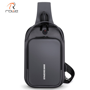 Sacs promotionnels FENRUIEN, sac à bandoulière pour homme avec port de charge USB personnalisé, sacs de voyage et de sport durables pour garçons, 2023 - Product Image 2