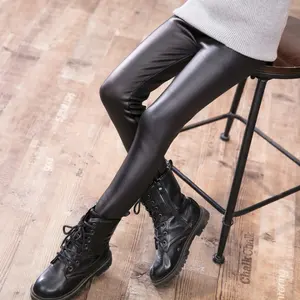 Pantalons chauds en imitation cuir pour enfants, vêtement d'hiver de couleur unie pour filles, en velours épais, 2018