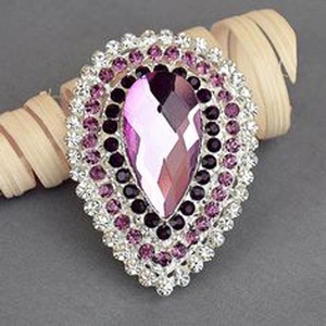 China wholesale large teardrop rhinestone women brooch for wedding invitations