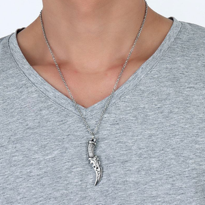 Kalung Baja Anti Karat Perak Personalisasi Inspire Jewelry, Liontin Kalung Pedang Belati Supernatural untuk Pria - Product Image 4
