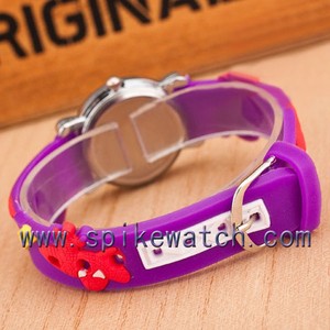 <span class=keywords><strong>Montre</strong></span> en silicone pour enfants personnalisée avec motif <span class=keywords><strong>Spiderman</strong></span> cool en 3D, bracelet en caoutchouc - Product Image 5