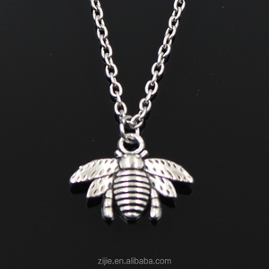 Collar de la abeja de la miel, <span class=keywords><strong>reina</strong></span> abeja <span class=keywords><strong>abejorro</strong></span> charm joyería, collar de la aleación de plata antigua - Product Image 1