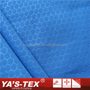 Chine En Gros Polyester <span class=keywords><strong>Nid</strong></span> <span class=keywords><strong>D</strong></span>'<span class=keywords><strong>abeille</strong></span> En Relief <span class=keywords><strong>Textile</strong></span> Tissu Pour Vêtement - Product Image 6