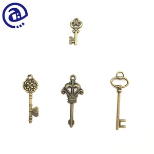 Bán Buôn Khuyến Mãi Giá Rẻ Hợp Kim Kẽm Trang Trí Tùy Chỉnh Đồng Mini <span class=keywords><strong>Key</strong></span> Shape Vintage Kim Loại Quyến Rũ - Product Image 5