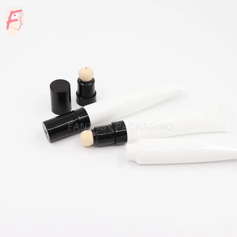 custom produce 10ml 12ml 15ml empty cosmetic white plastic concealer tube with sponge applicator for liquid foundation