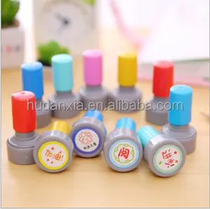 Stempel Sensitif Cahaya Anak-anak Segel Kartun Mendorong Hadiah Tinta Segel Alat Tulis Siswa Cap Plastik Bab Terukir