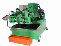 Machine de moulage par gravité pour machines électriques, pour le moulage de la fonte de laiton