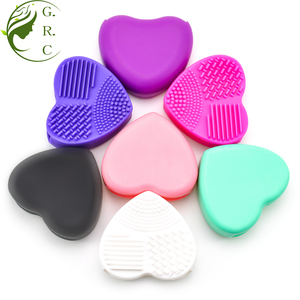 Venta al por mayor en forma de corazón cepillo limpiador esponja de limpieza de la herramienta de maquillaje cepillo de limpieza almohadilla de silicona maquillaje cepillo de limpieza de alfombra - Product Image 2