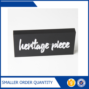 Insegna Personalizzata da Tavolo in Acrilico con Logo e Lettere 3D Incise e Tagliate al Laser per Negozi - Product Image 3