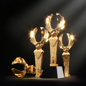 Metal de encargo Copa ala resina partido <span class=keywords><strong>premios</strong></span> negocio trofeo de cristal - Product Image 2