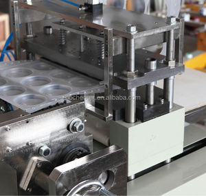 DB-450PP de thermoformage automatique de couverture de <span class=keywords><strong>tasse</strong></span> de <span class=keywords><strong>McDonald</strong></span>'s en plastique - Product Image 5