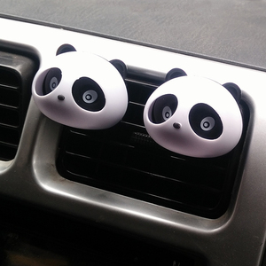 Nuevo Perfume para Ventilación de Coche con Forma de Mini Panda, el Más Vendido - Product Image 4
