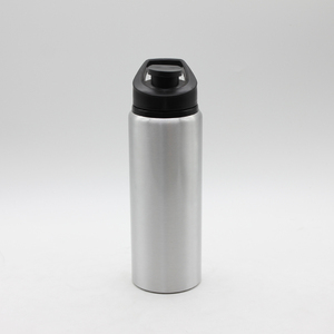 Garrafa de água de alumínio sem bpa para acampamento, 700ml - Product Image 2