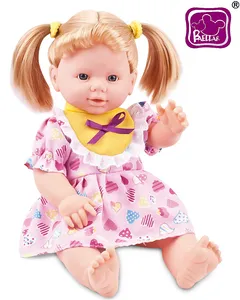 流行项目女孩尿娃娃玩具与儿童玩具