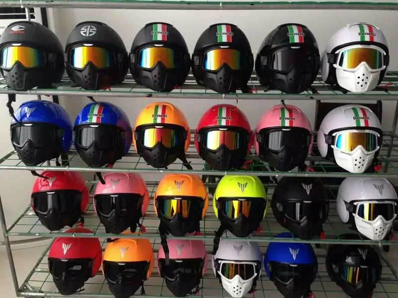 1:6 Mainan Helm untuk Anak Baru Model Helm Resin Plastik Edisi Terbatas Model