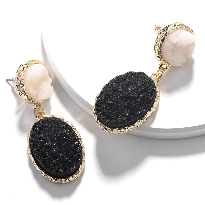 Latest Design Wholesale Luxury Retro Resin Bling Oval Pendant Drop Jewelry Earrings For Women
