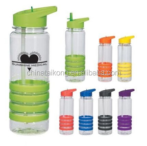 Botella de agua Unisex de 700ML con tapa giratoria, anillo de silicona para <span class=keywords><strong>escalada</strong></span>, gimnasio, estilo deportivo, Pajita de bebida con aislamiento térmico caliente - Product Image 1