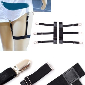 Ceinture de maintien pour chemises pour hommes avec pince de verrouillage antidérapante. Jambe repliée sur la cuisse. - Product Image 1
