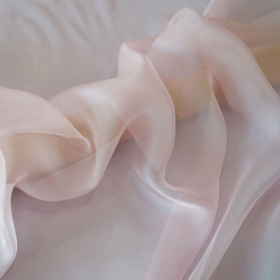 9 # Rose pâle