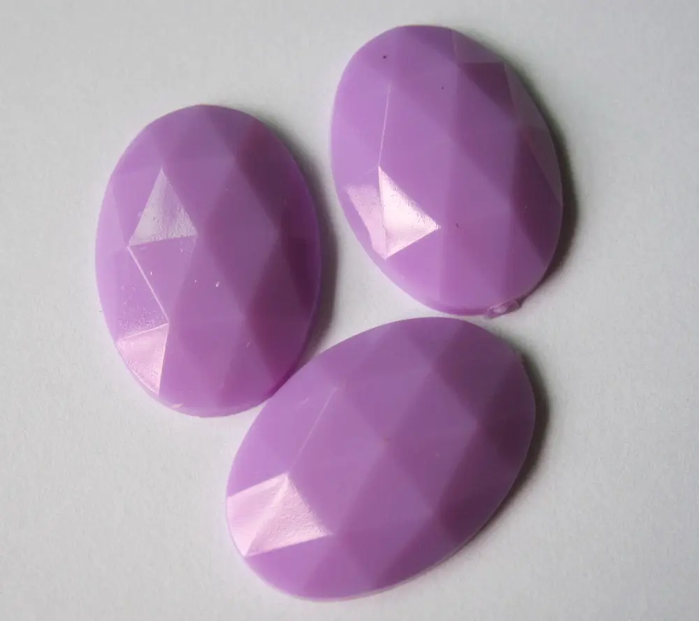 wholesale 18*25mm opaque light purple flat back oval acrylic stones for bags clothes
