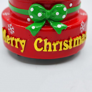 Décoration <span class=keywords><strong>de</strong></span> Noël personnalisée <span class=keywords><strong>en</strong></span> polyrésine rouge <span class=keywords><strong>en</strong></span> forme <span class=keywords><strong>de</strong></span> <span class=keywords><strong>boule</strong></span> <span class=keywords><strong>de</strong></span> <span class=keywords><strong>neige</strong></span> avec mélodie 10x10x15cm (taille <span class=keywords><strong>personnalisable</strong></span>) - Product Image 4