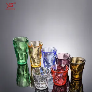  2018ファッショナブルなデザインPCカラフルなガラス製ウォーターカップ中国明るい色のティーカップ透明なプラスチック製フラワーカップ