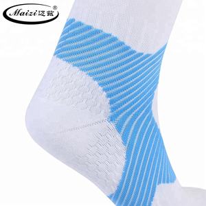 Chaussettes de sport personnalisées avec logo, blanc, antidérapant, football, hommes, femmes, compression 20-30 mmhg, vente en gros - Product Image 5