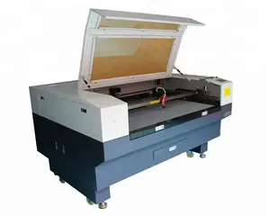 Máquina de corte acrílica do laser dos encantos do ofício de madeira profissional quente da venda