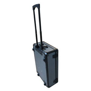 Vetrina Espositiva Personalizzata Antiurto con Telaio in Lega di Alluminio, Pannello Ignifugo Nero e Ruote Trasparenti OEM/ODM - Product Image 1