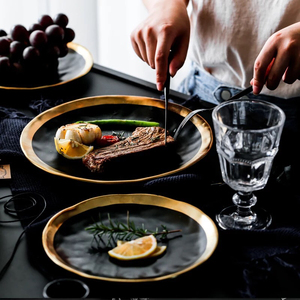 A granel de alta calidad técnica automática color negro borde de oro plato de fruta de cerámica - Product Image 1