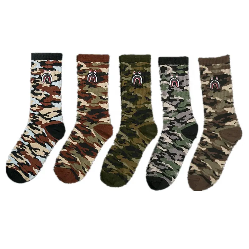 KANGYI New Japanese Shark Embroidery Cotton Crew Socks Street Skateboard Camouflage Socks