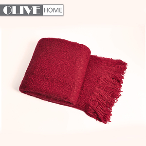 <span class=keywords><strong>Pas</strong></span> <span class=keywords><strong>cher</strong></span> <span class=keywords><strong>En</strong></span> Gros New Bright Rouge Jacquard <span class=keywords><strong>Mohair</strong></span> Tissé Jeter Avec Glands - Product Image 1