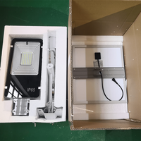 Lampe de rue LED Bajaj basse tension 75 watts 70 watts 7000 lumens Lampe de rue LED Ensemble de lampes de rue solaires avec batterie Liste de prix