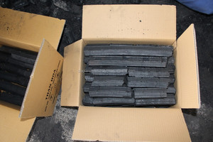 Vietnam sciure briquette charbon noir-haute qualité et bon prix GGN marque 7500J calorie - Product Image 5