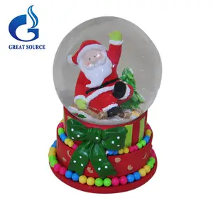 Custom Christmas Gift Santa Snow Man Resin Based Glass Snow Globe Water Globe Wholesale