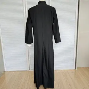 Özel satış için kilise minber robe ve cassock