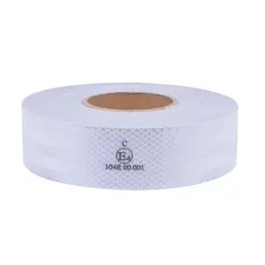 5cm x 45.7m vật liệu phản chiếu màu vàng đỏ trắng PVC <span class=keywords><strong>ECE</strong></span> <span class=keywords><strong>104</strong></span> <span class=keywords><strong>r</strong></span> 00 001 Micro lăng kính 3m Băng phản chiếu cho các loại xe tải an toàn - Product Image 4