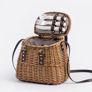 Long Leather Shoulder Strap Pequeno Recipiente De Armazenamento Personalizado 2 Pessoas Tecelagem Rattan Wicker Willow Piquenique Hampers Bag Basket