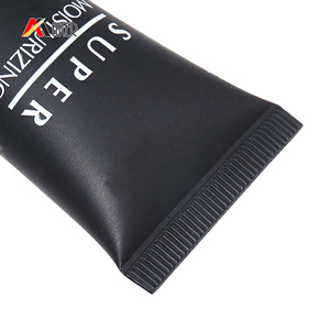Venta al por mayor negro cosmética BB crema sin aire de la bomba de tubo de embalaje con aerosol oro buen proveedor - Product Image 4
