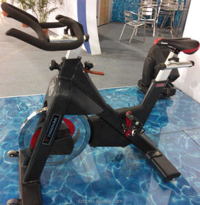 Nueva moda cardio máquina / bicicleta de Spinning TZ-7020 - Product Image 2
