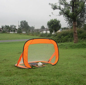 Buts de football d'extérieur pliables 2 en 1 Poteau de but de football Pop up avec filets de football à vendre - Product Image 6