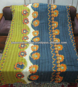 Couvre-lits Kantha vintage indiens faits à la main, taille double, rembourrés en coton, pour usage hôtelier - Product Image 4