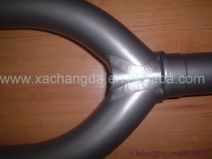 China precio <span class=keywords><strong>de</strong></span> fábrica <span class=keywords><strong>de</strong></span> Alta calidad <span class=keywords><strong>de</strong></span> titanio <span class=keywords><strong>bicicleta</strong></span> grasa tenedor/<span class=keywords><strong>marco</strong></span> <span class=keywords><strong>de</strong></span> la bici 700c tenedor/tenedor <span class=keywords><strong>de</strong></span> ciclocross - Product Image 5