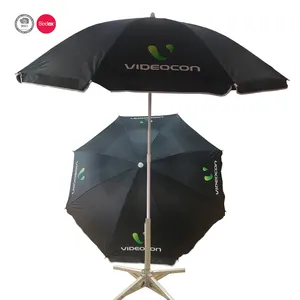 Günstiger Preis Outdoor Strand Sonnenschirm Regenschirm benutzer definierte Logo Druck Stahlrahmen Sonnenschirm