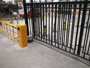Sistema inteligente de barrera de estacionamiento de automóviles con accionamiento de motor de reconocimiento de matrícula para cochera y gestión de tráfico de estacionamiento - Product Image 3